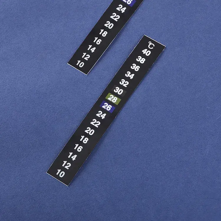 Fish Tank Temperature Sticker LCD Temperature Sensing 10-40 ℃ Fish Tank Water Temperature Measurement Patch Aquarium Tool 2025