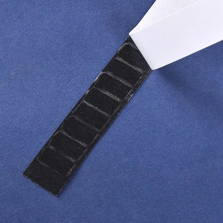 Fish Tank Temperature Sticker LCD Temperature Sensing 10-40 ℃ Fish Tank Water Temperature Measurement Patch Aquarium Tool 2025