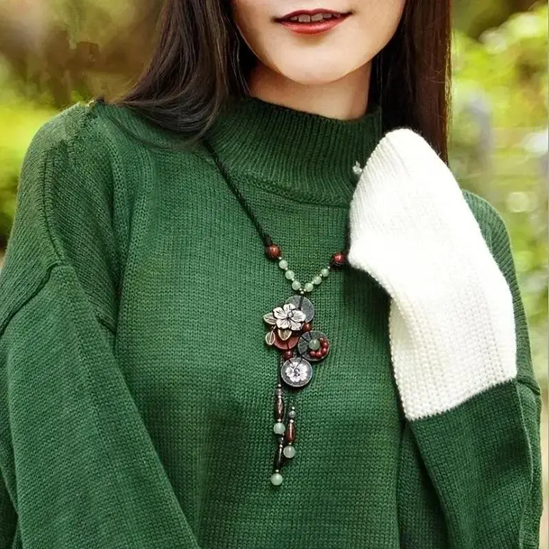 1 Pcs Ethnic Boho Wood Beads Long Necklace Vintage Peacock Feathers Nepal Buddhist Mala Wooden Pendant Chains Overcoat Necklaces