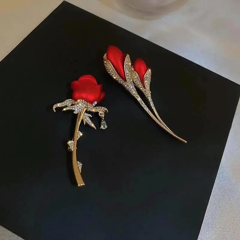 New Vintage Rose Brooch Women High-end Diamond Inlaid Flower Brooch Versatile Suit Accessories Wholesale Of Pearl Flower Brooch