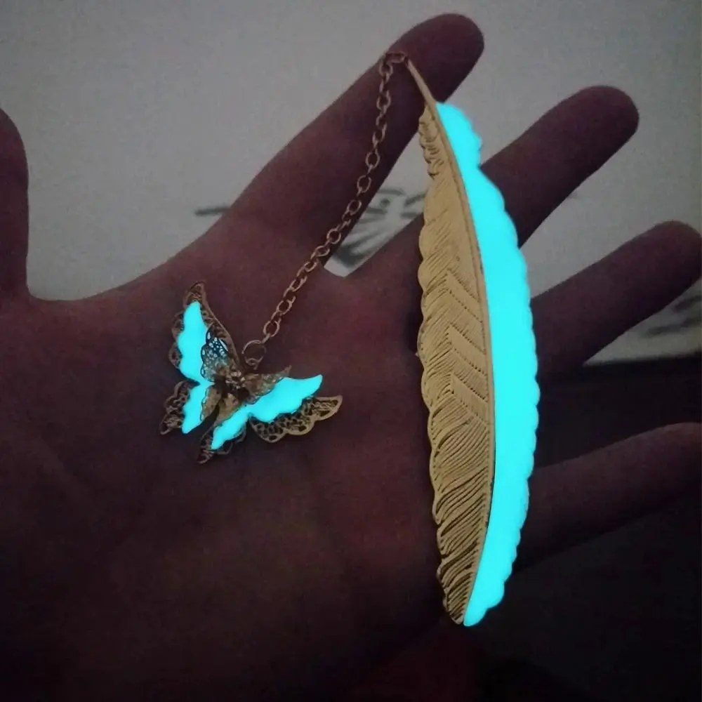 Creative New 1Pcs Luminous Feather Bookmark Retro Luminous Creative Whale Tail Metal Bookmark Fluorescent Owl/butterfly Bookmark