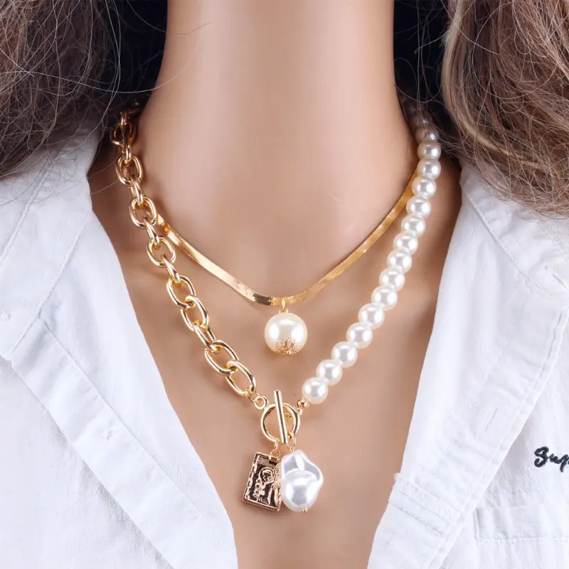 Vintage Baroque Pearl Square Pendant Necklace Alloy Pearl Splicing Buckle Stacked Necklace Women's Luxury Jewelry Necklaces