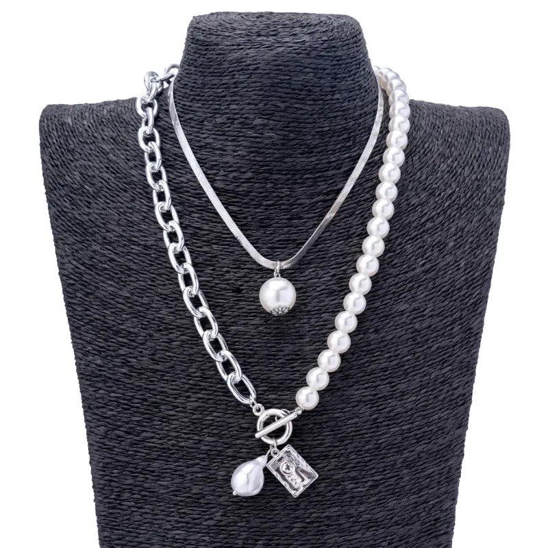 Vintage Baroque Pearl Square Pendant Necklace Alloy Pearl Splicing Buckle Stacked Necklace Women's Luxury Jewelry Necklaces