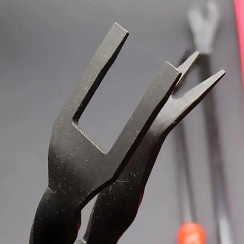 New Rubber Buckle Driver Car Door Panel Nail Remover Buckle Removal Tool Sheep Horn Nail Remover Interior Panel Removal Tool