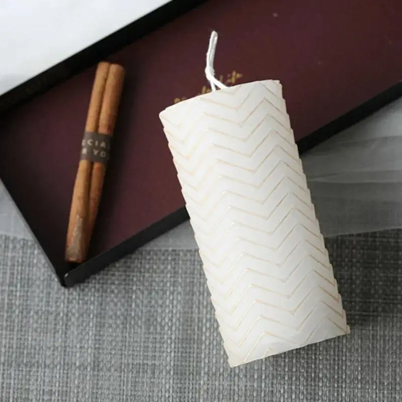 1 Pcs 3D Creative Handmade Shaped Cylindrical Candle Mold Soy Wax White Beeswax Paraffin Aromatherapy Candle DIY Materials