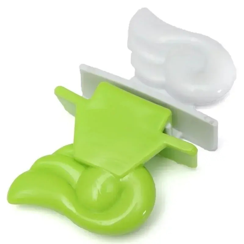 Creative 1Pcs Portable Hygienic Toilet Seat Lifter Toilet Seat Lift Handle For Easy Use (Random Colors) Bathroom Accessories