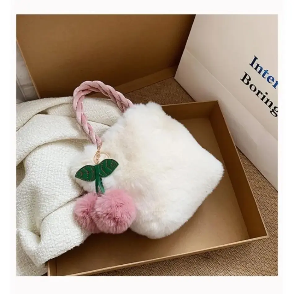 1 Pcs Fashion Small Furry Handbags For Women Bag Plush Tote Bag Clutch Bolso Mujer Purses Wholesale Cute Purse Fashion Lady Bag