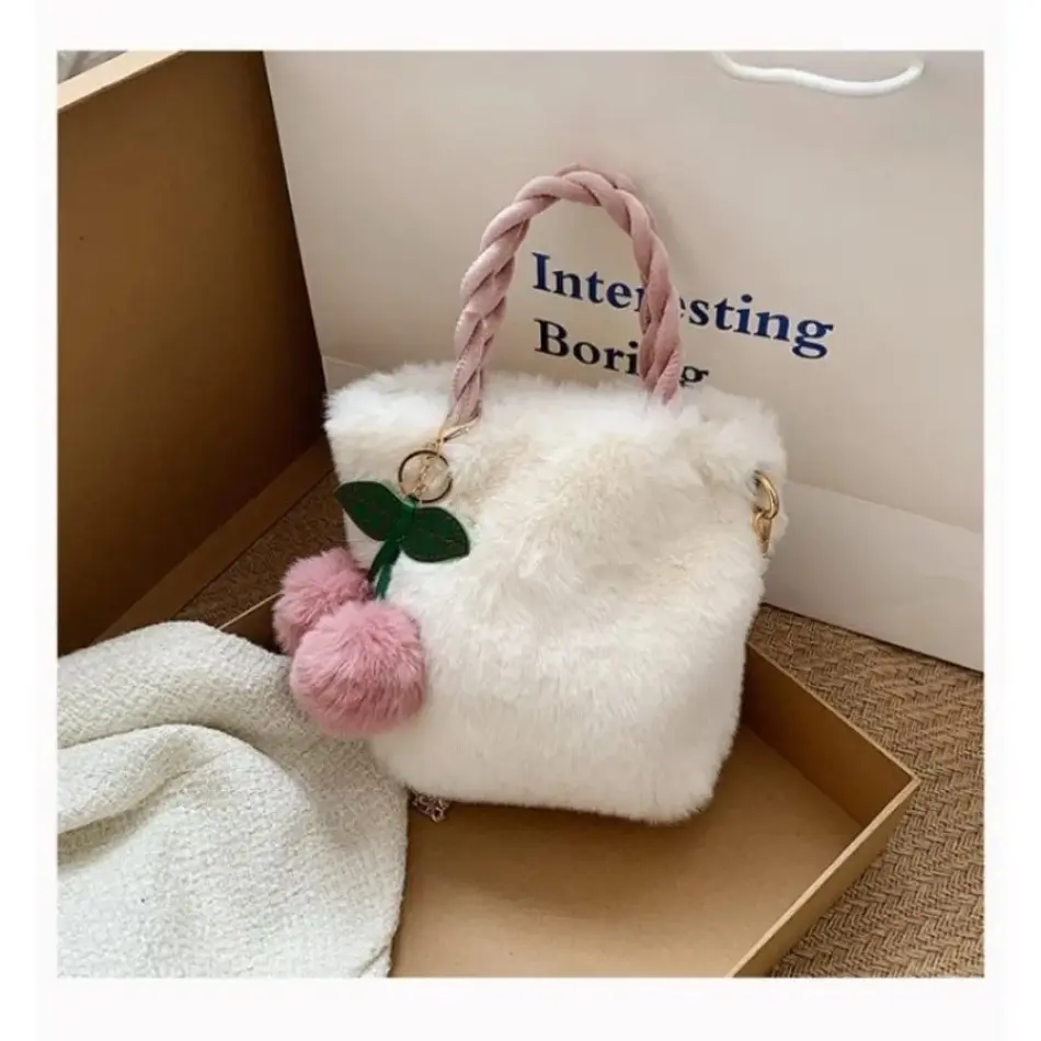 1 Pcs Fashion Small Furry Handbags For Women Bag Plush Tote Bag Clutch Bolso Mujer Purses Wholesale Cute Purse Fashion Lady Bag