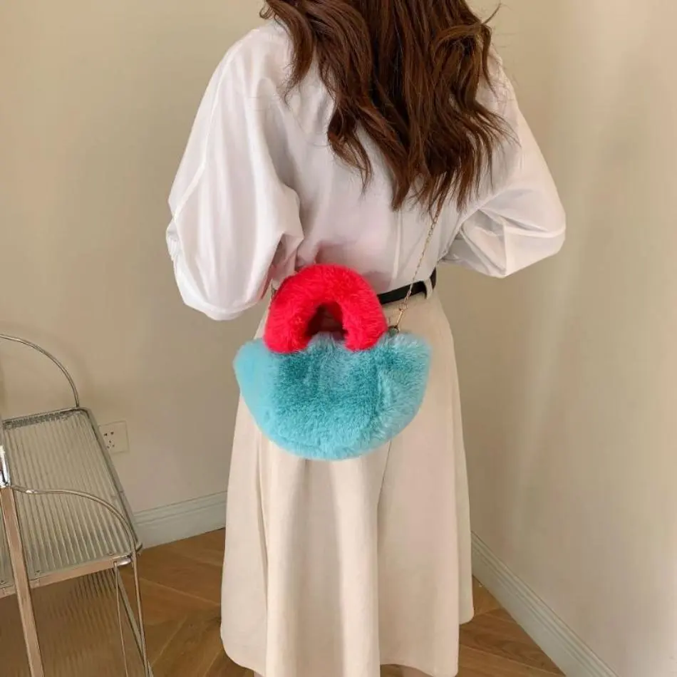 1 Pcs Women's Bag Autumn And Winter New Fashionable Girl's Hairy Chain Handbag Shoulder Cross Bag Ladies Versatile Handbag