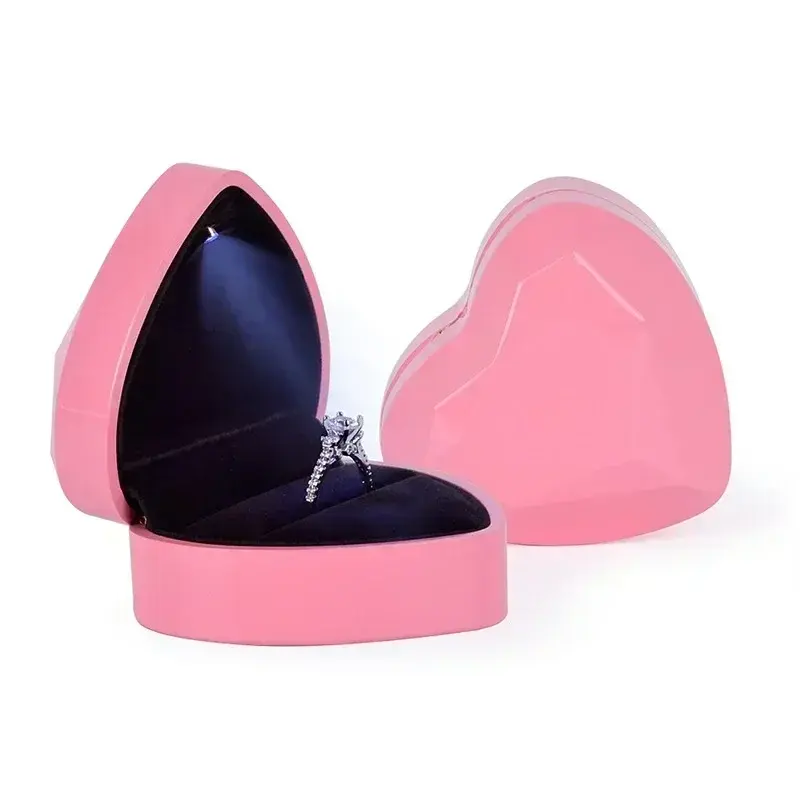 Creative Ring Box Heart Shape LED Light Jewelry Box Fashion Confessing Love Proposing Marriage Ring Box Pendant Gifts Boxes