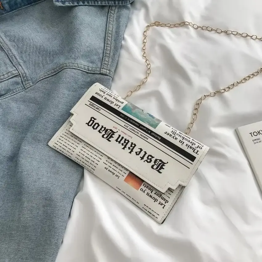 Retro Creative Newspaper Design Women Bag Temperament Chain Style Lady Package Pretty Versatile Gift Packet Famale Commuting Bag