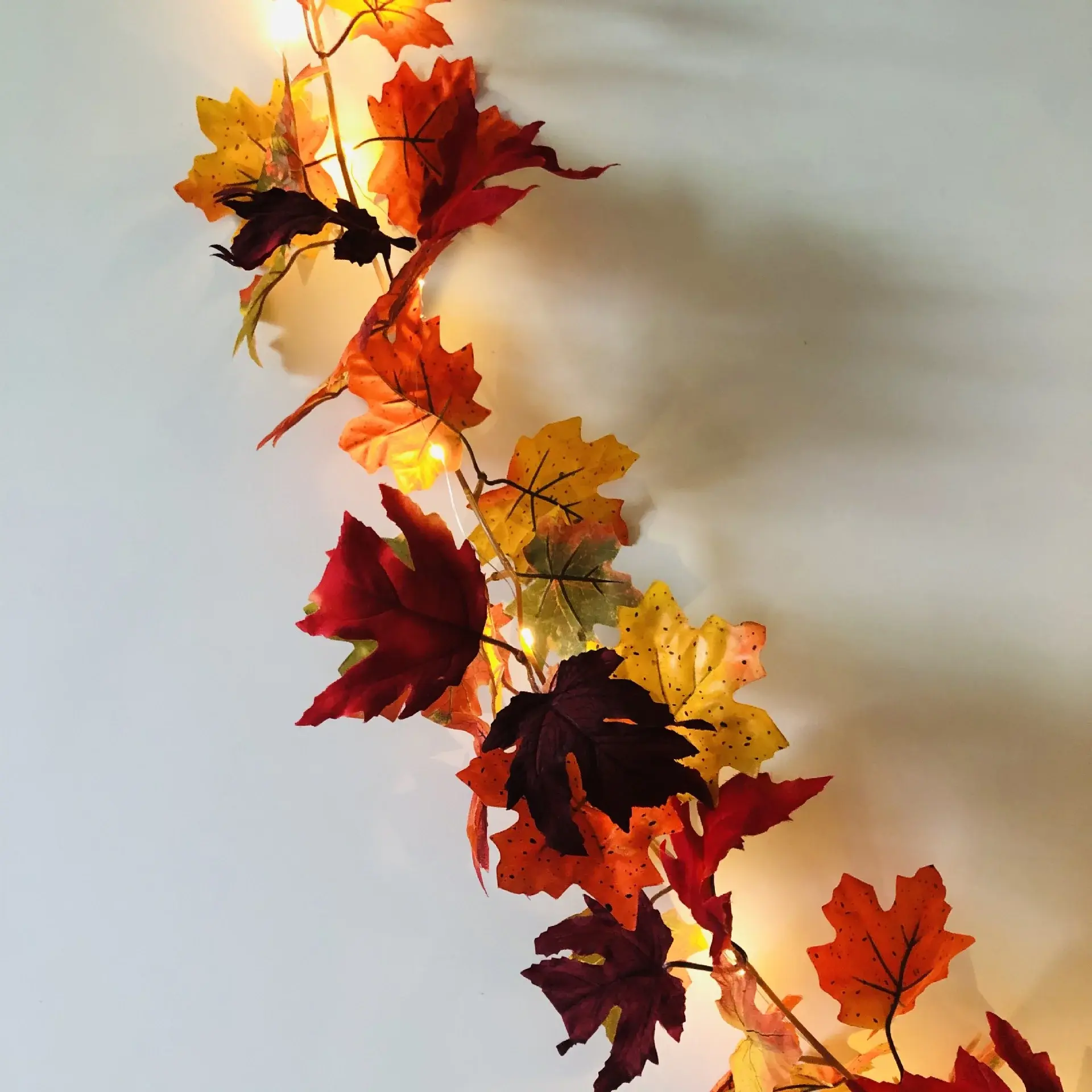 Halloween LED Lights Autumn Maple Leaf Rattan Garland Copper Wire Lights Hanging Plants Holiday Party Garden Decorative Lights