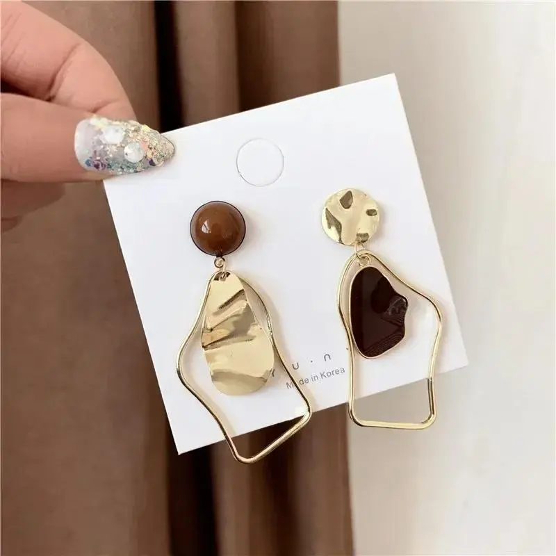 Women Metal Irregular Drop Earrings Geometric Statement Earrings Fashion Jewelry Wedding Accessories Suitable Lady Decor Earings