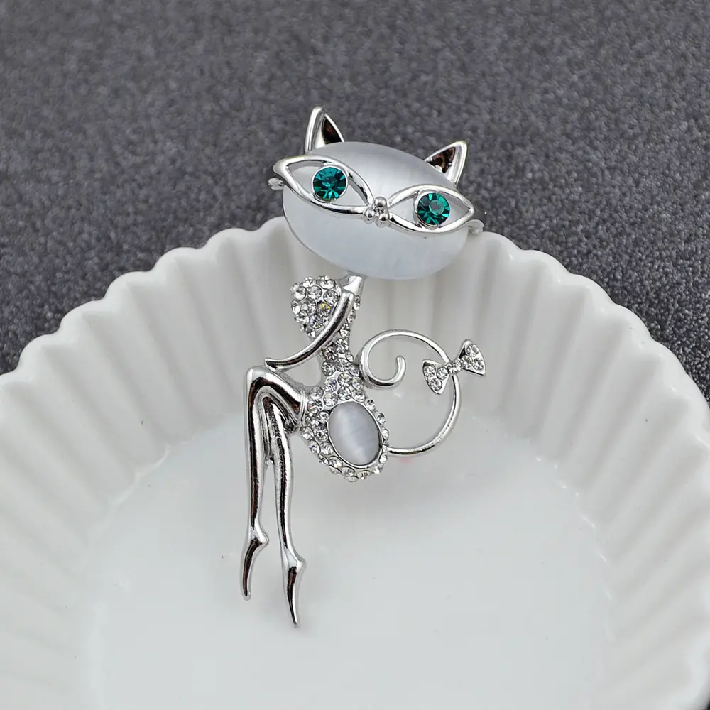 Fashionable Cartoon Glasses Persian Cat Cute Brooch Original Design Brooch Creative Cat Brooch Women Dress Accessory Decorative