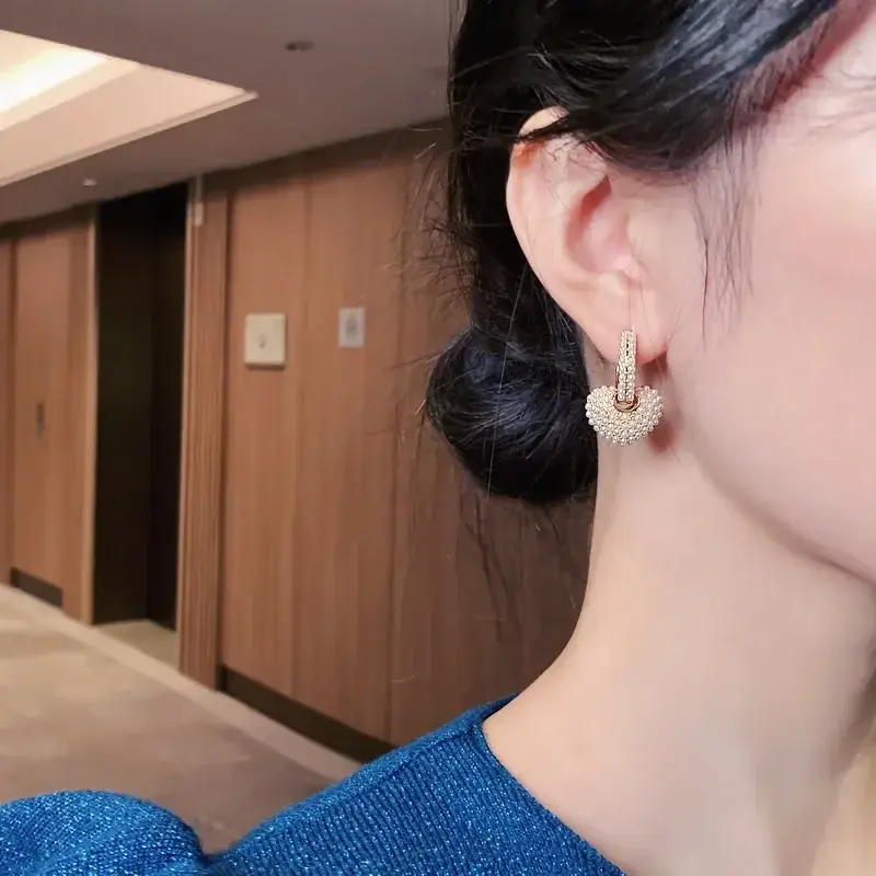 Fashion Light Luxury Creative Geometry Love Round Pearl Earrings Simple Sweet Ins Style Multiple Earrings Gift Ear Accessories