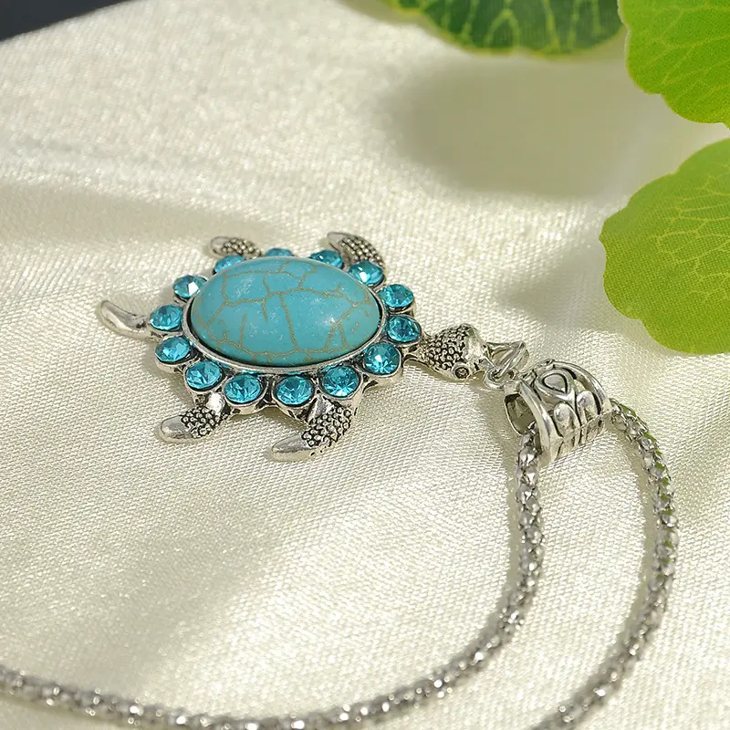 Creative Diamond Encrusted Turtle Turquoise Necklace Cute Blue Turtle Bohemian Sweater Chain Women's Jewelry Necklace Pendant