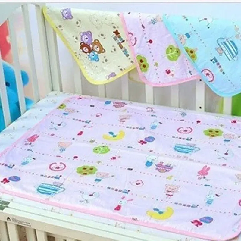 Reusable Baby Waterproof Changing Mat Cover Burp Pad Baby Diaper Mat Random Colors