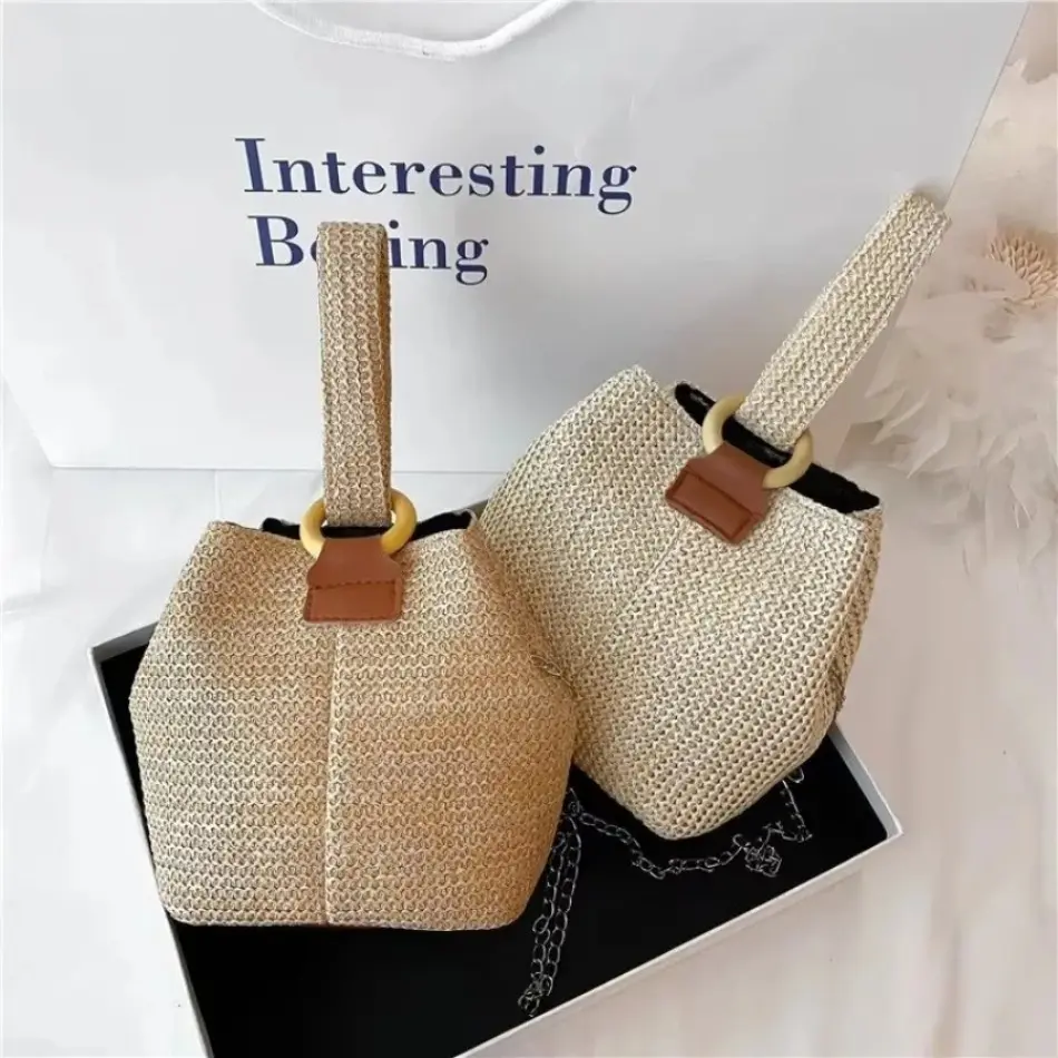 1Pcs Concise Design Solid Color Crossbody Bucket Bag Suitable Beach Women Straw Bag Pretty Versatile Handbag Student Woven Bag
