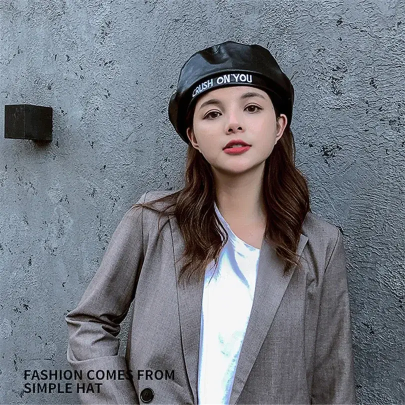 Beret Womens Spring and Autumn New Embroidered Letters PU Leather Flat Top Hat Japanese and Korean Street Fashion Lace Hat