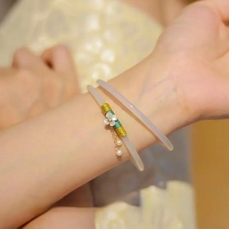 2 Pcs Natural Green Jade Bangle Bracelet Charm Jewellery Fashion Thin Accessories Hand-Carved Lucky Amulet Gifts Pretty Bracelet