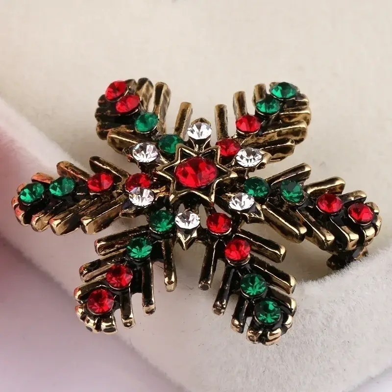 1 Pcs Christmas Snowflake Brooch Colored Pin Set Decorative Corsage Suitable Clothes Dress Decor Popular Jewelry Decorative
