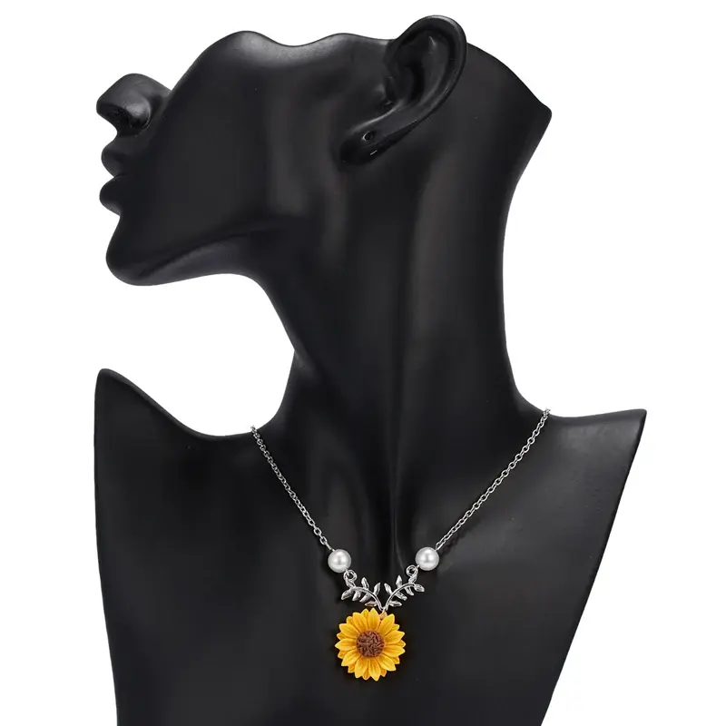 1 new 2025 Hanger Gift Boheemse Choker Ketting drop 666 for Women Imitation Jewelry Necklace Clothes Accessories Wholesale