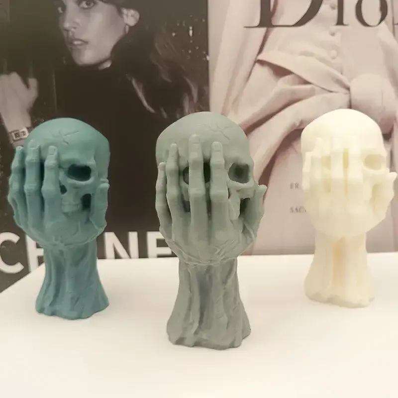 Handmade Creative Hand Held Skull Silicone Mold Halloween DIY Chocolate Candy Molds Baking Cake Decor Tool Candle Mould Supplies