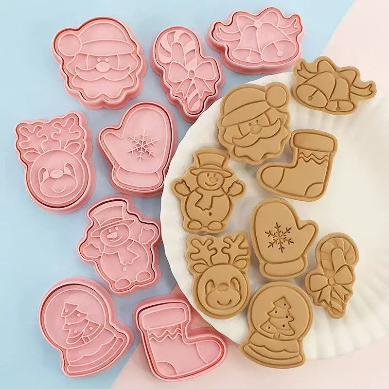 New 8Pcs/Set DIY Cartoon Biscuit Mould Christmas Cookie Cutters Plastic Baking Moulds Cake Decorating Tools Kitchen Baking Tools