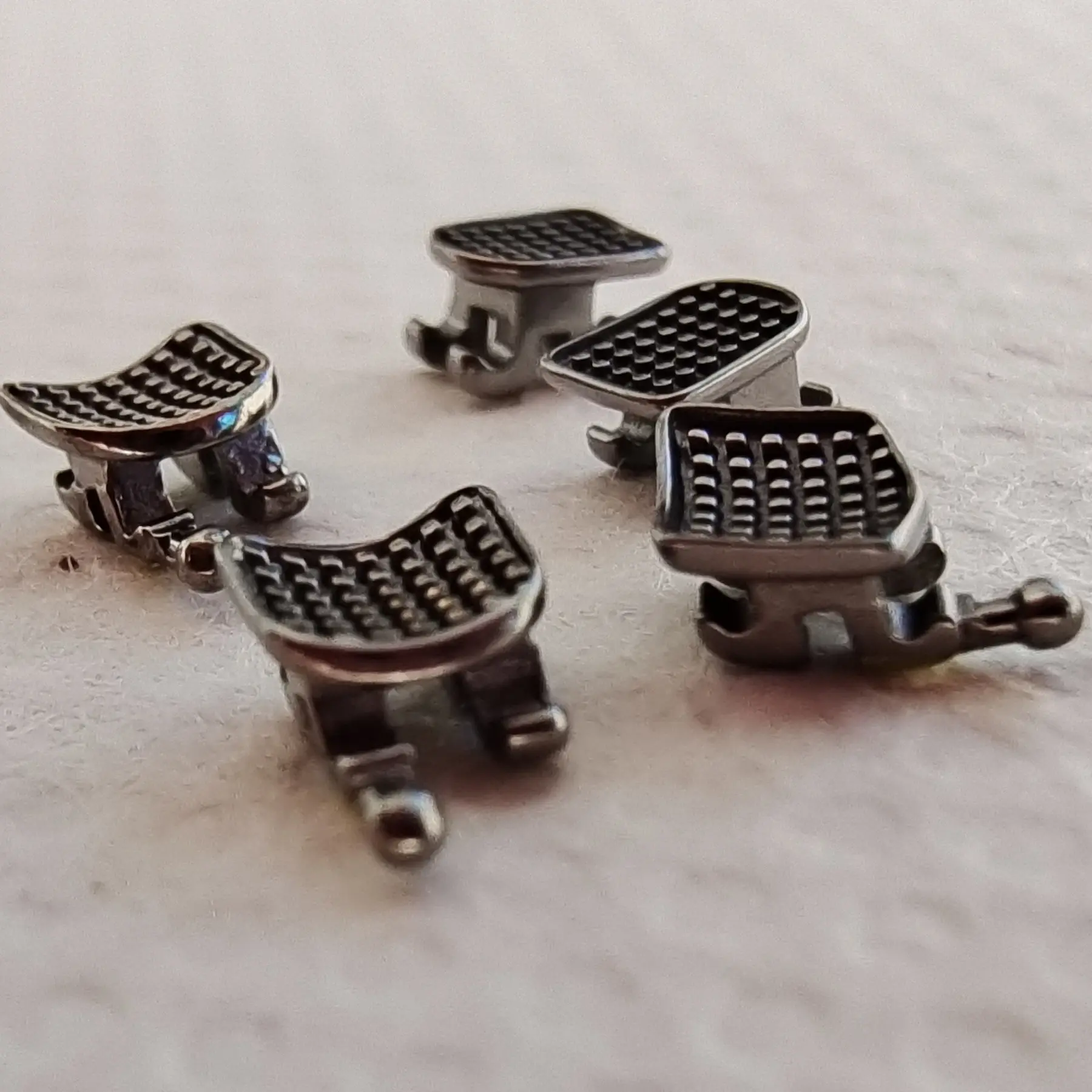 10 Sets Teeth Braces Mini Roth 022 345 Hooks MIM Metal Dental Brackets Mesh Base Orthodontis Accessories braces for teeth