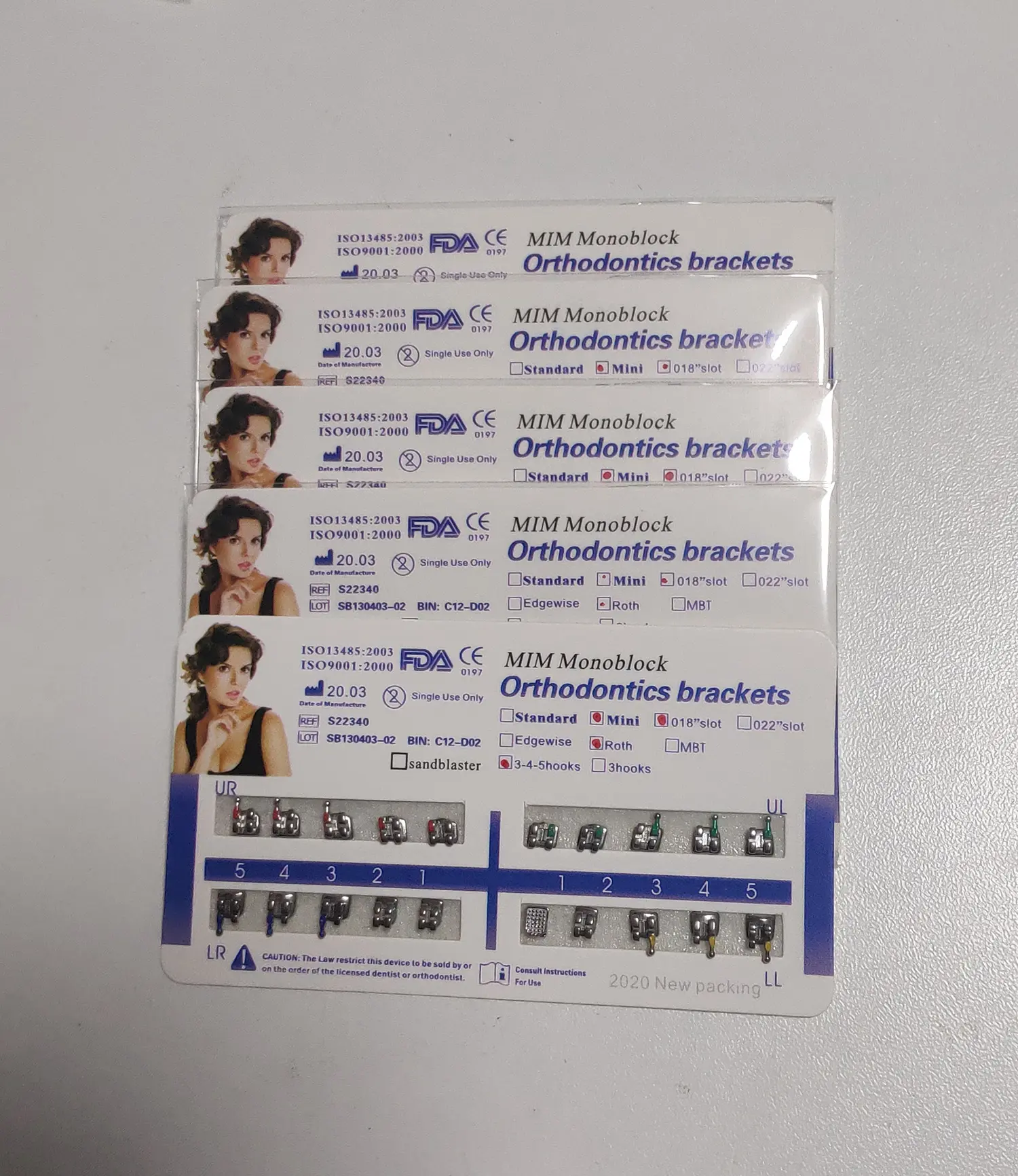Dental Bracket Teeth Braces Mini Roth 018 Slot 345 Hooks Orthodontic Metal Braces MIM Monoblock Mesh Base
