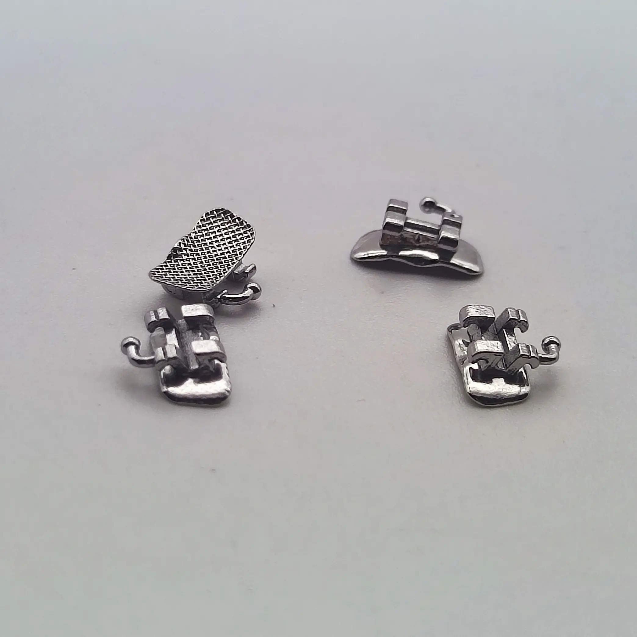 80Pcs/20Bags 1st Molar Brackets 022 Big Bracket Roth Mbt Edgewise With Hook No Hook  Mesh Base Dental Orthodontics