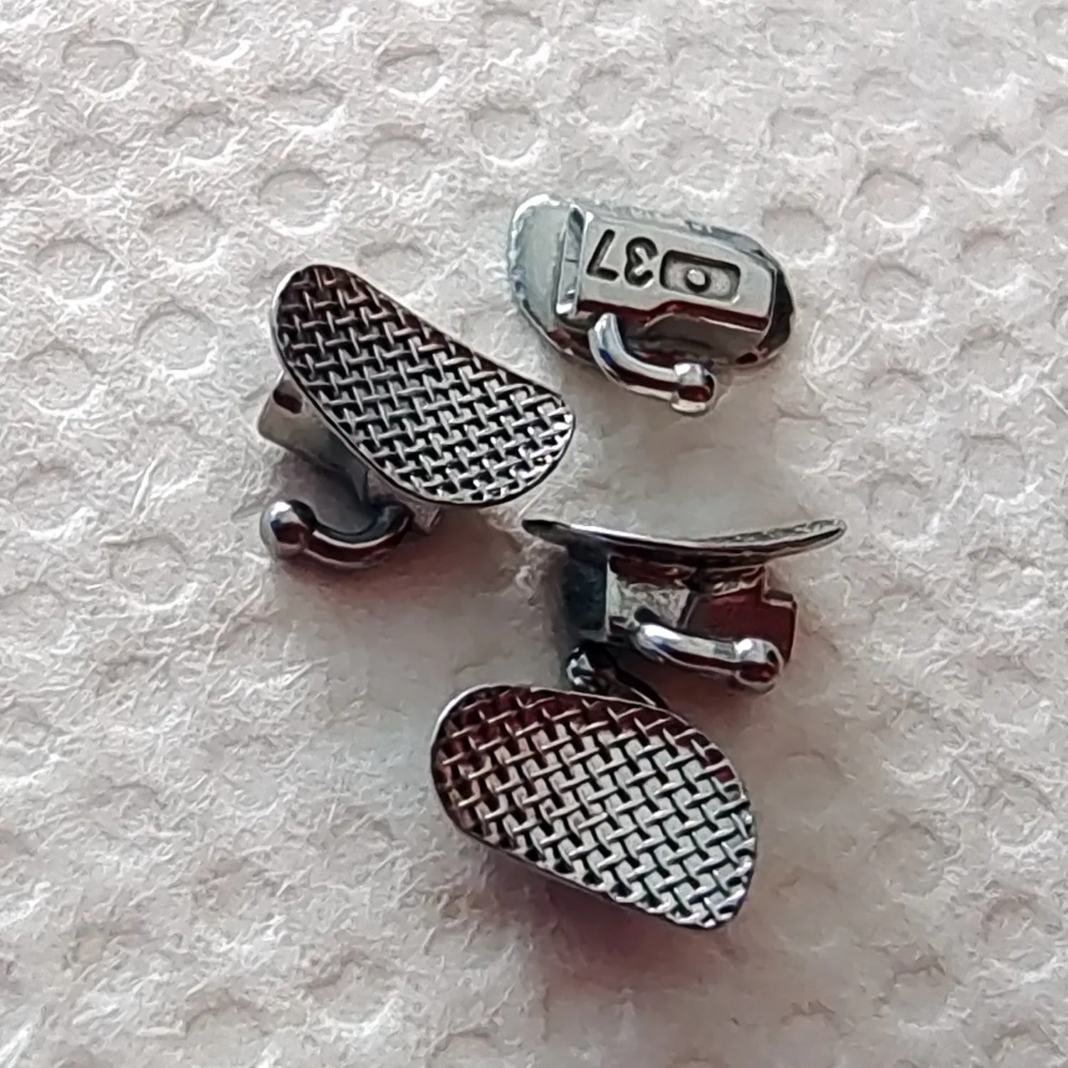 20 PCS=5 Kits Dental Orthodontic Bondable Buccal Tube for 1st/2nd Molar Mesh Base Non-Convertible Single Tube Roth/MBT