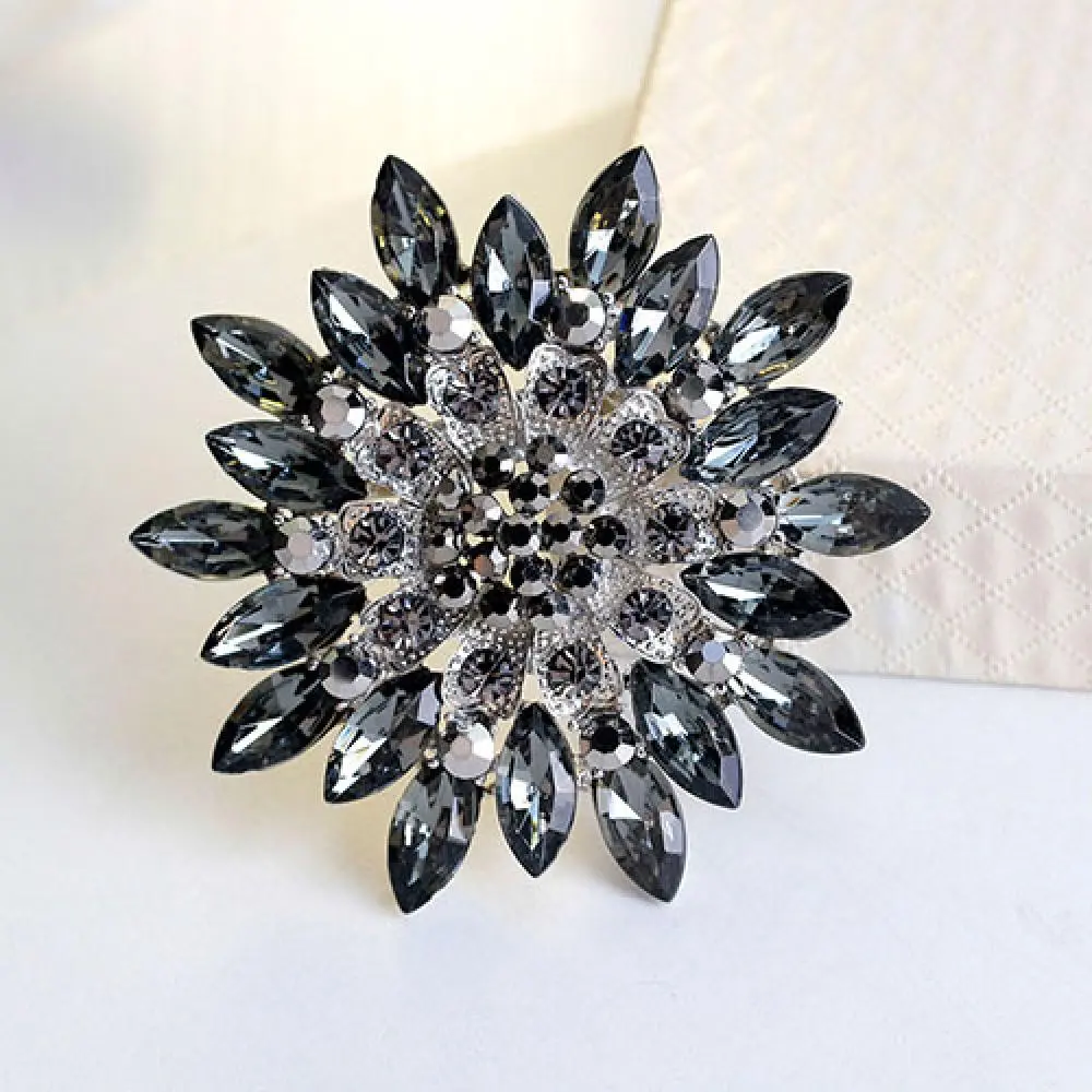 Rhinestone Brooches for Women Crystal Flower Brooch Pin Lapel Pin Wedding Brooch Jewelry Gift Clothes Pins Sweater Coat Brooch