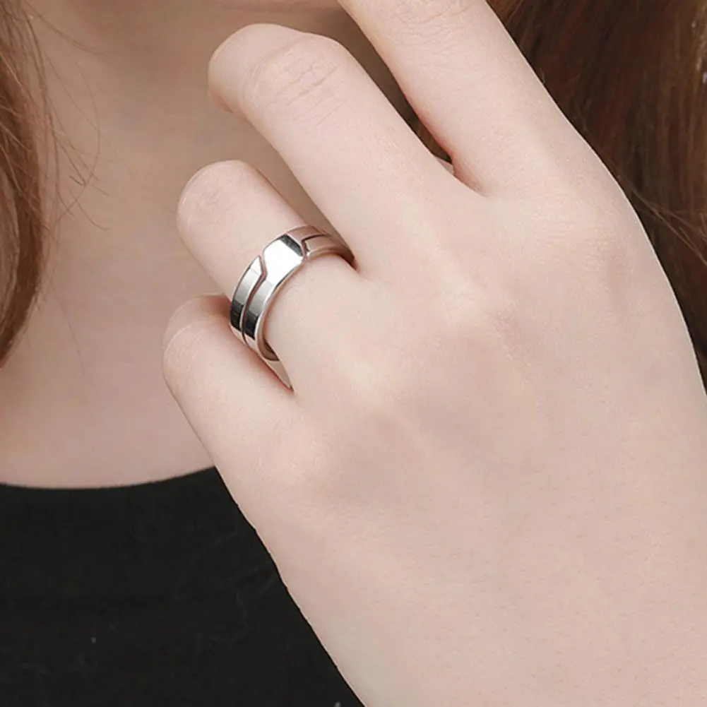 2025 Couple Ring Classic Geometry Glossy Men Women Personality Line Pattern Engagement Finger Ring Line Pattern Metal Rings