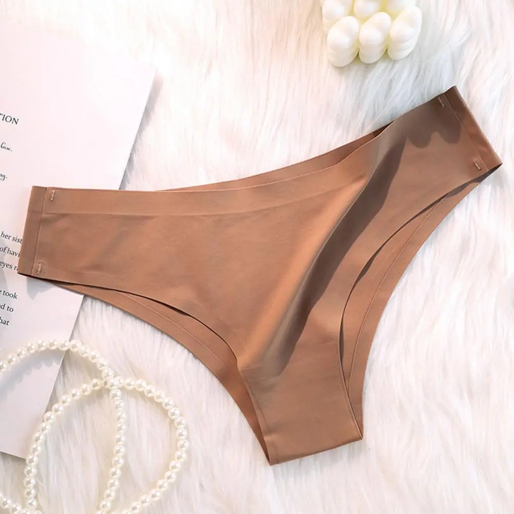 2025 Women Panties Seamless Mid Waist Ice Silk Seamless Briefs Slim Fit Thin Quick Dry Casual Sport Underpants Lady Briefs