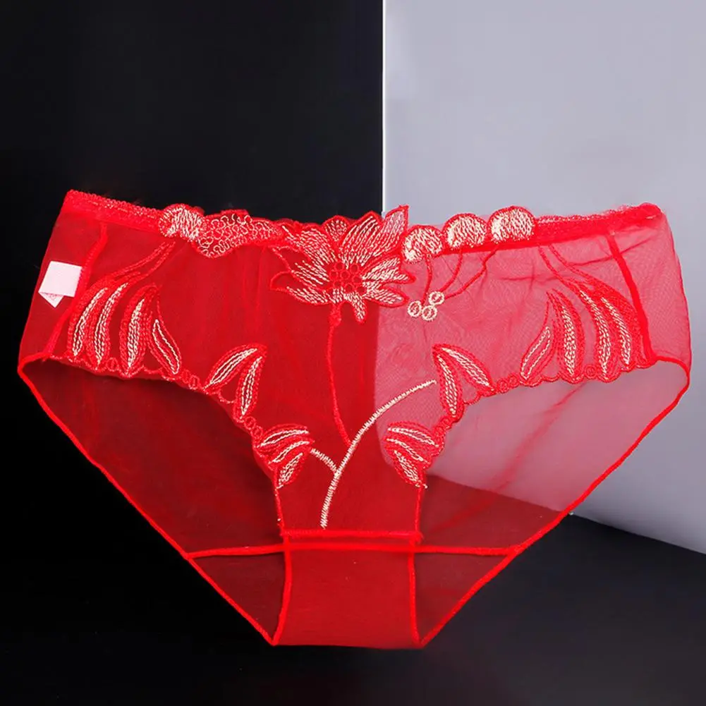 2025 Transparent Briefs Low-rise Embroidery Flower Lace Women Briefs Quick Drying Fine Sewing Ultra-thin Clear Sexy Underpants
