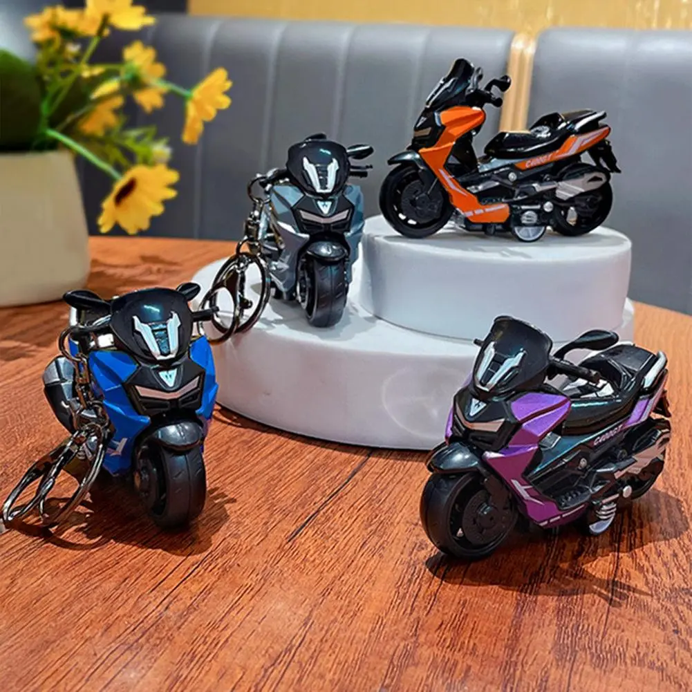 Cartoon Keychain Motorbike Keyring Motorbike Charm Keychain Pendant with Anti-detachable Hook Zinc Alloy Backpack for Bikers