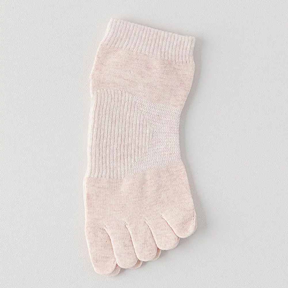 Solid Color Socks Breathable Sweat-absorbent Socks Breathable Cotton Five Finger Short Socks for Women Pilates Yoga Gym Fitness