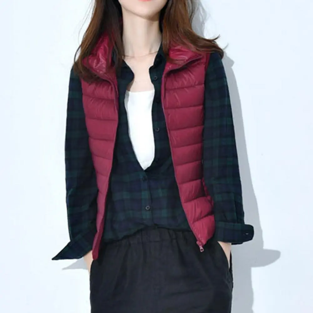 Women Down Vest Fluffy 2024 Women Ultra Light Down Vests Slim Sleeveless Jacket Girl Winter Cotton Vest Windproof Down Waistcoat