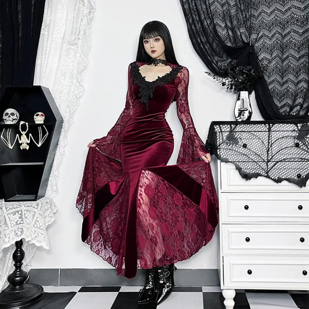Women Vintage Medieval Gothic Maxi Dress Lace Flower Embroidery Fish Tail Dress Retro Black Style Bell Sleeve Pleats Maxi Dress