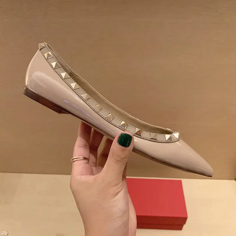 luxury Women's Flat Shoes Leather Brand Rivet Pointed Toe Shoes Comfortable Casual  Fashion Party Prom Shoes Women Zapatos Mujer