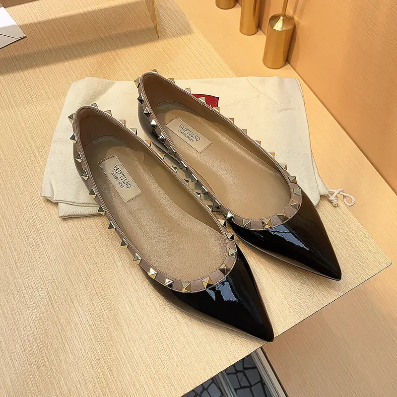 luxury Women's Flat Shoes Leather Brand Rivet Pointed Toe Shoes Comfortable Casual  Fashion Party Prom Shoes Women Zapatos Mujer