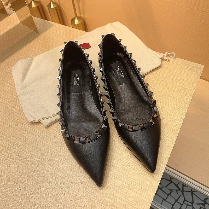 luxury Women's Flat Shoes Leather Brand Rivet Pointed Toe Shoes Comfortable Casual  Fashion Party Prom Shoes Women Zapatos Mujer