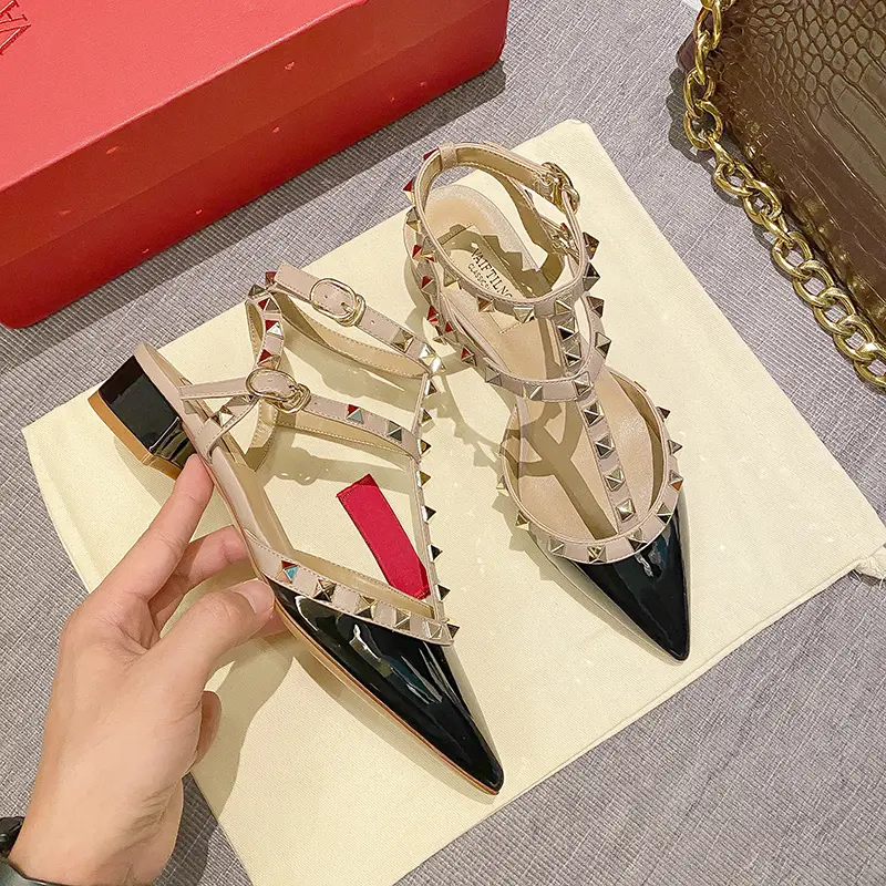Women's heeled sandals Summer luxury Brand Ankle Strap Silver Rivets Thick Heel Gladiator Sandals Fashion Ladies Shoes Women