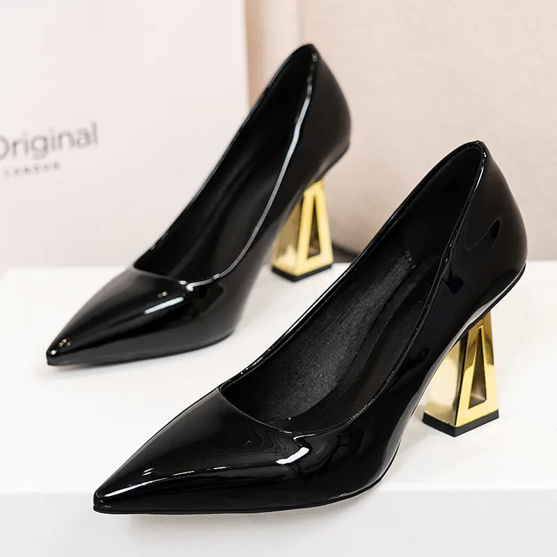 Summer New Style Sandals Women's Round Head Suede Line with Waterproof Platform Anti-slip Wear-resistant High Heels