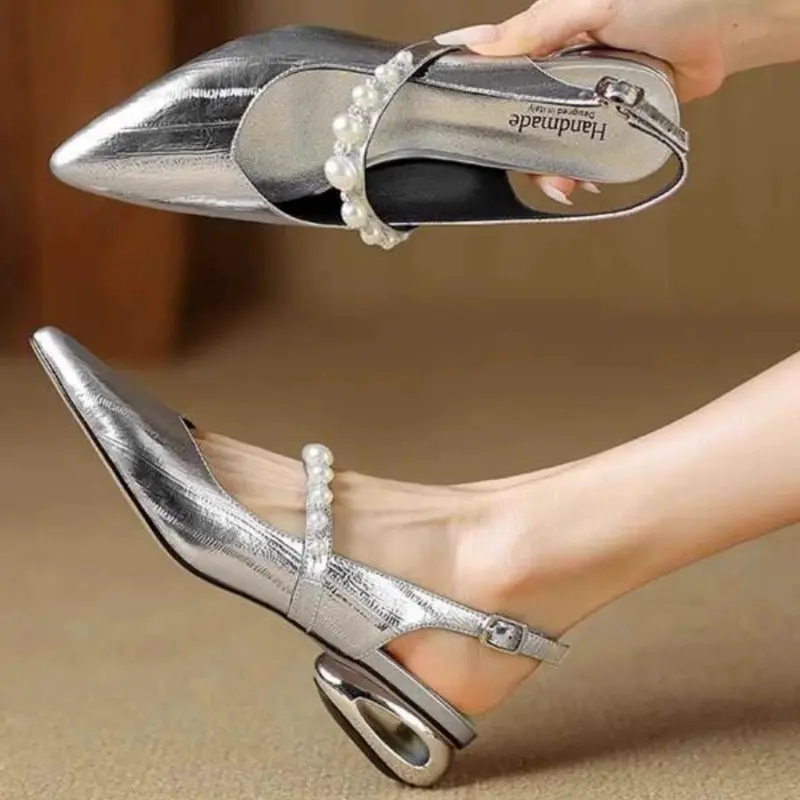 The New Foreign Style Slotted Buckle Strap Toe Sandals Women's Pointed Toe Braided Cut-out Low Heel Hollow Back Single Shoes