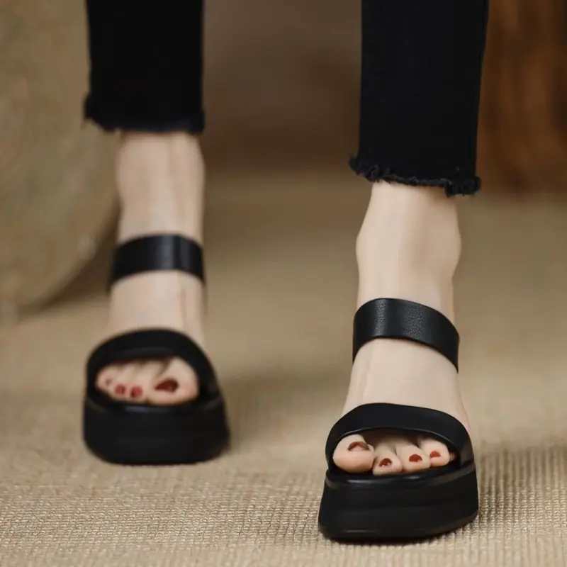 Coarse sandals women's summer new square head fashion simple flip-flops waterproof platform high heels
