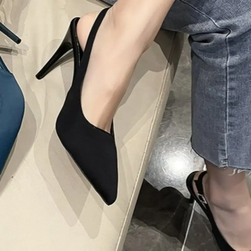 Baotou Sandals Autumn New Pointed Toe Shallow Mouth One Word Buckle Non-slip Wear-resistant Stiletto