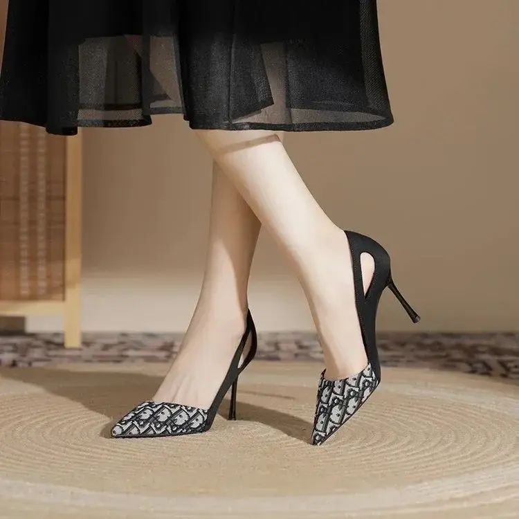 Star Style Luxury Brand Designer Shoes  Embroidered Sandals Fashion Pointed Heeled Luxury Heeled High Heeled Women's Shoes
