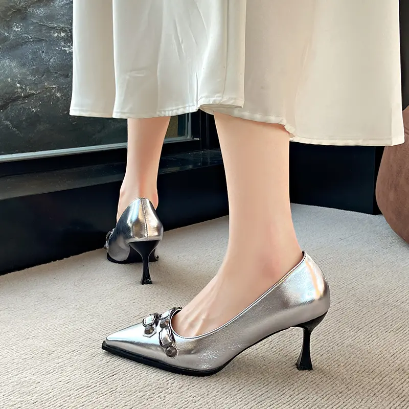 Fashion Rivets Metal Buckle High Heels Summer New Pointed Head Shallow Mouth Set Foot Anti-slip Wear-resistant Single Shoes